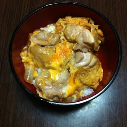 久しぶりに親子丼を作ったけど、とても美味しく出来ました (*^o^*)
私好みの味だったので、我が家の定番料理にします。